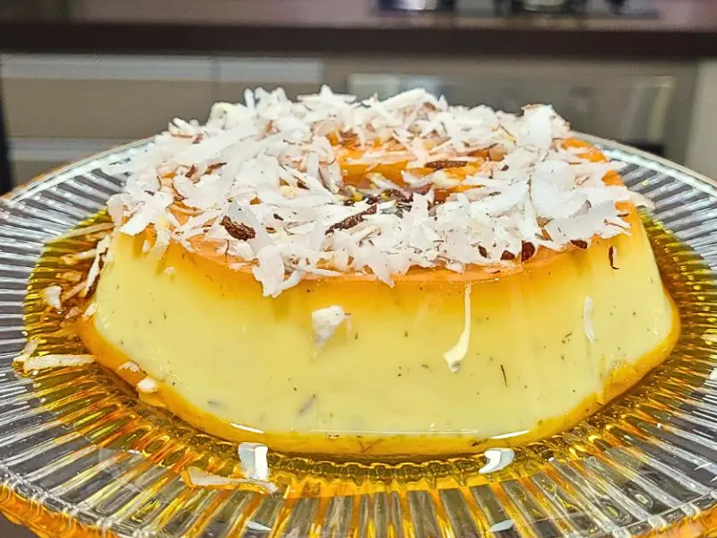 Pudim de Coco branco e cremoso